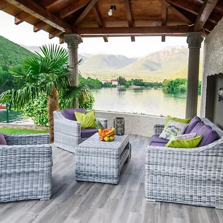 Villa Ana