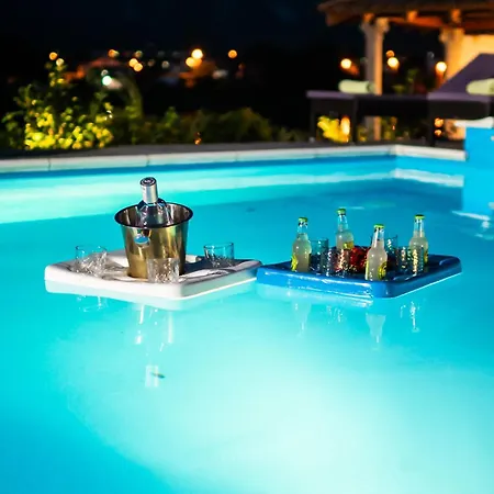 آنا فيلة موستار