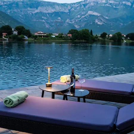 Villa Ana