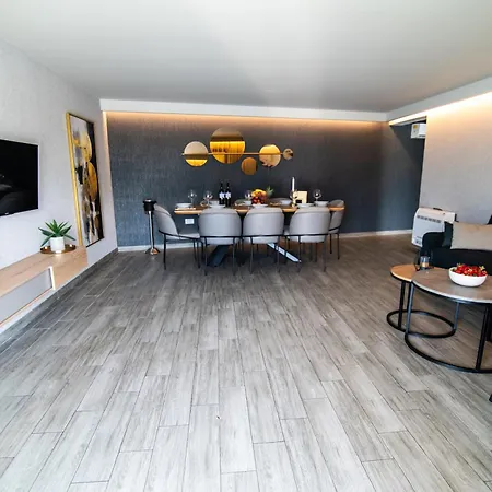 آنا فيلة موستار